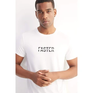Defactofit Slim Fit Dar Kesim Bisiklet Yaka Baskılı Sporcu Kısa Kollu TIŞÖRT D7811AX25SP