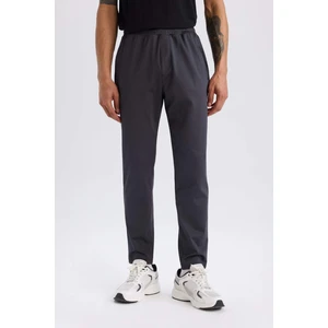 DeFactoFit Sporcu Jogger Eşofman Altı Slim Fit Dar Kesim Standart Paça Skuba Dalgıç Kumaş Beli Lastikli Düz Paça E3930AX24WN