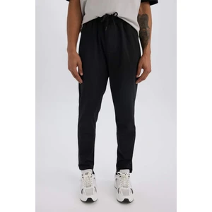 DeFactoFit Sporcu Jogger Eşofman Altı Slim Fit Dar Kesim Standart Paça Skuba Dalgıç Kumaş Beli Lastikli Düz Paça E3930AX24WN
