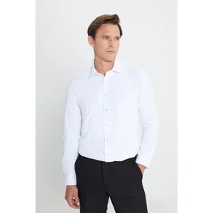 Slim Fit Dar Kesim Klasik Yaka Armürlü Gömlek