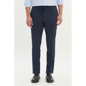 Slim Fit Dar Kesim Gofre Desenli Esnek Beli Bağlamalı Pantolon
