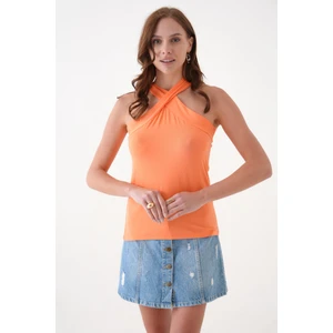 Çapraz Askılı Boyundan Geçmeli Penye Bluz