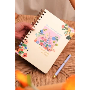 Matt Notebook 2025-2026 A5 Akademik Ajanda Spiralli 15X21 cm -13 Aylık- Krem Çiçekler