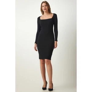 Happiness İstanbul Kare Yaka Fitilli Örme Elbise