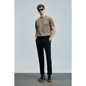 Marcus Modern Grafik T- Shirt Siyah