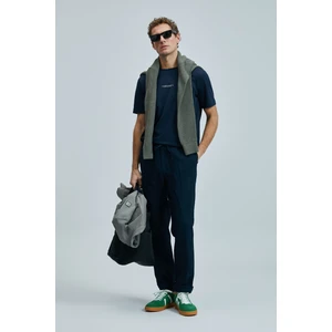 Valor Modern Grafik T- Shirt