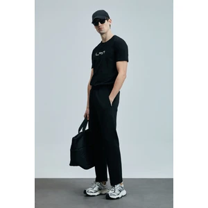 Blaze Modern Grafik T- Shirt Siyah