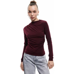 Drape Detaylı Dar Kesim Uzun Kollu Tişört