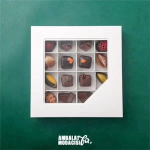 Chocolate Box ( 10 Adet ) 2021 Model 16 Gözlü Çikolata Kutusu ( 18X18X2,5 cm )