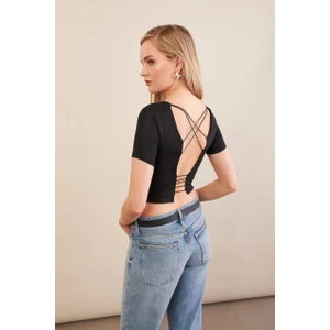 Kadın Siyah Sırtı Açık Crop Bluz AN6038
