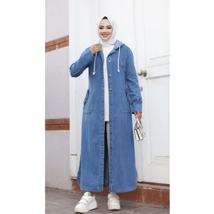 Kadın Cepli Düğmeli Kapüşonlu Denim Kot Trençkot