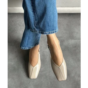 Kare Burun Kadın Babet