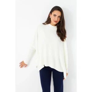 Kadın Ekru Yırtmaçlı Triko Bluz MSMT2262