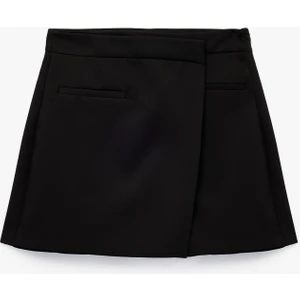 Cep Detaylı Kruvaze Mini Şort Etek