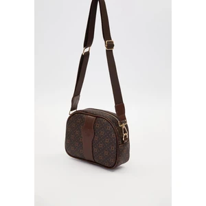 Kahve Dikey Şerit Detatylı Omuz Çantası