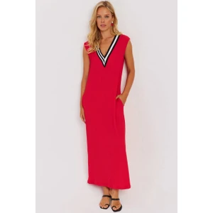 Kadın Kırmızı V Yaka Bloklu Maxi Elbise EY2779