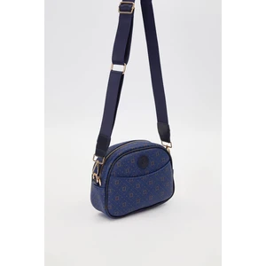 Lacivert Ön Cep Detaylı Omuz Çantası