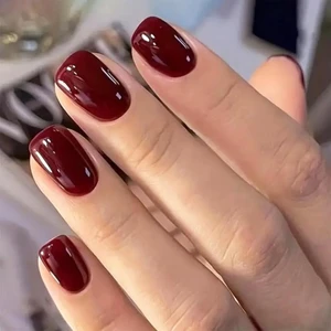 Tips Art Kiraz Kırmızısı Düz Kısa 24’lü Takma Tırnak Seti ve Zararsız Yapıştırıcı