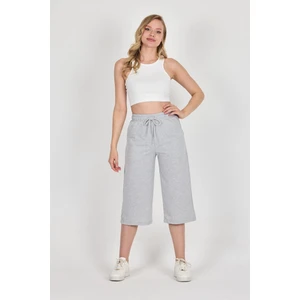 Yüksek Bel Cepli Rahat Kesim Mevsimlik Kadın Diz Altı Bermuda Gri Kapri Şort