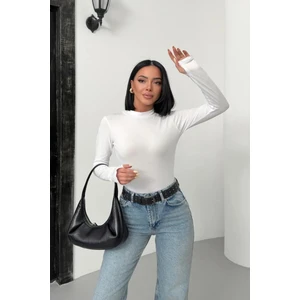 Kadın Beyaz Balıkçı Dik Yaka Uzun Kollu Parmak Geçirme Detaylı Body/bluz