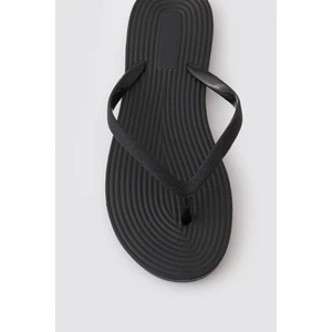 Bety  Siyah  Parmak Arası Eva Bayan Plaj Terliği