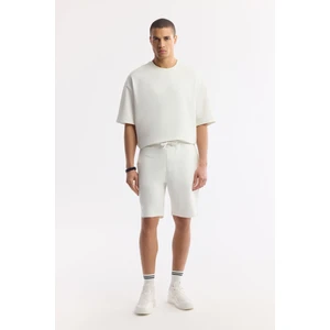 Avva Erkek Beyaz Beli Lastikli Bağcıklı Bi-Stretch 2 İplik Örme Regular Fit Şort A51Y3611
