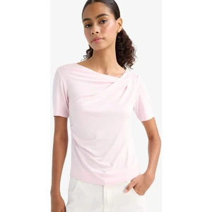 Slim Fit Dar Kesim Kayık Yaka Kısa Kollu Tişört