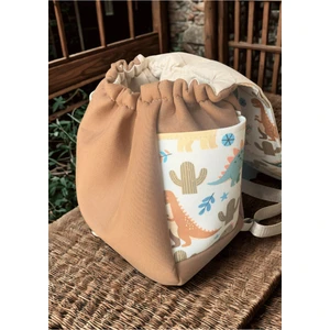 0-7 Yaş Kahverengi Dinazor Desenli 101 Çocuk Sırt Çantası 25X22X15 - Renkli ve Fonksiyonel Tasarım
