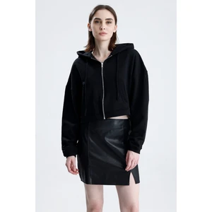 Siyah Essentials Fit Kadın Zip Hoodie %100 Pamuk Kapüşonlu Düşük Omuzlu Fermuarlı Kanguru Cepli