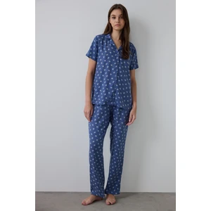 İndigo Hailee Çiçek Desenli Gömlek Yaka Kısa Kollu Pijama Takımı