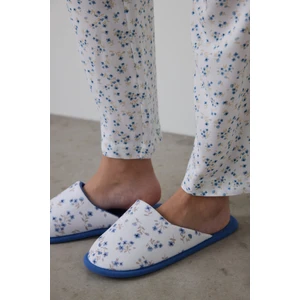 Açık Mavi Lilah Çiçekli Ev Terliği