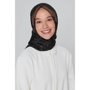 Nostalji Serisi Sura İpek Eşarp 8116-06