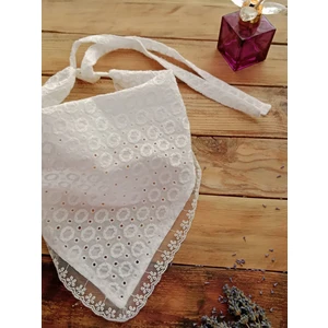Mufin Collection El Yapımı Fisto Pamuklu Kumaş - Dantel Detaylı - Bağcıklı Bandana – Beyaz Üçgen Stil