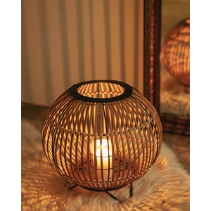 Madame Coco Corınne Fener