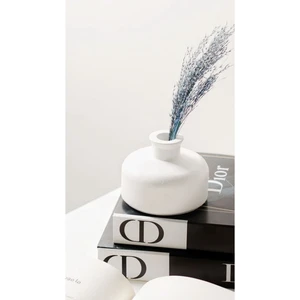 Gözdehobi Minimal Vazo - Dekorasyon Masa Üstü Mini Vazo | El Yapımı Seramik Beyaz Vazo