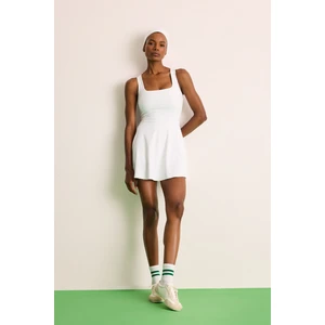 DeFactoFit Standart Fit Kalın Askılı İçi Kısa Taytlı Tenis Elbisesi E3588AX25SM