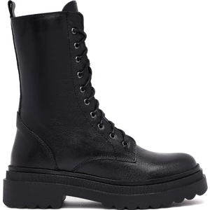 Kadın Siyah Fermuarlı Deri Postal Bot 25WFD182018