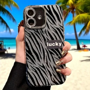 iPhone 12 Uyumlu Zebana Camlı Lens Korumalı Lucky Işıltı Silikon Kılıf(Siyah)