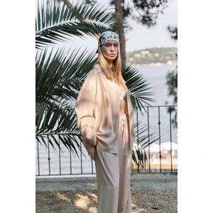 Nunzia Arka Detaylı Bej Oversize Gömlek Pantolon Takım