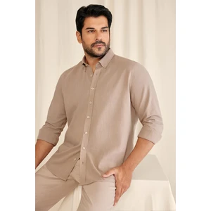 Altınyıldız Classics Erkek Vizon Slim Fit Dar Kesim Düğmeli Yaka Keten Görünümlü %100 Pamuk Flamlı Gömlek