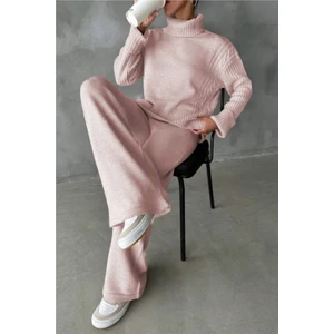 Kadın Balıkçı Yaka Fitilli Saç Örgü Desenli Yanlardan Yırtmaçlı Alt Üst Triko Takım