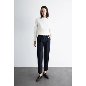 Carrot Fit Kemerli Klasik Pantolon Yüksek Bel Dar Paça Piliseli Basic Düz Kısa Paça D4282AX24AU