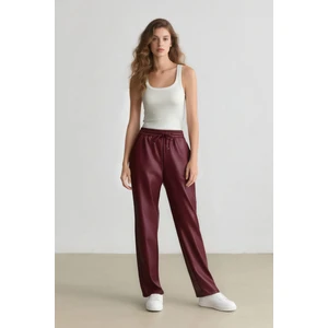 Jogger Cepli Yüksek Bel Standart Paça Suni Deri Pantolon V8072AZ24WN