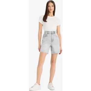 Yüksek Bel Cepli Jean Bermuda Şort E4701AX25SM