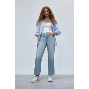 Straight Fit Yüksek Bel Bilek Boy Jean Yıkamalı Pantolon E3191AX25SP