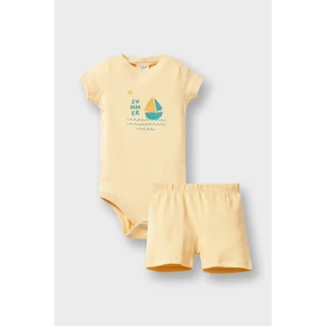 Erkek Bebek 2'li Takım Baskılı Fitilli Kaşkorse Kısa Kollu Çıtçıtlı Body Şort E8228A525SM