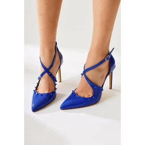 Tinde Mavi Sivri Burunlu Perçin Detaylı Ince Topuklu Ayakkabı