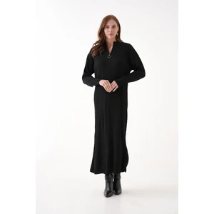 Dik Yaka Fermuar Detaylı Maxi Boy Uzun Triko Elbise