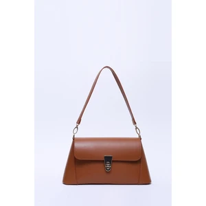 Taba SHK153 Suni Deri Kilit Detaylı Standart Askılı Tek Bölmeli El, Kol ve Omuz Çantası U:15 E:29 G:9 cm