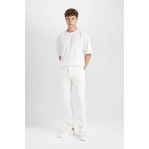 Pedro Slim Fit Dar Kalıp Normal Bel Dar Paça Beyaz Jean Pantolon